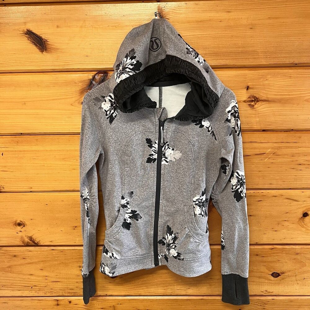 Lululemon Movement Hooded Jacket Women’s Size 4 Atomic Flower